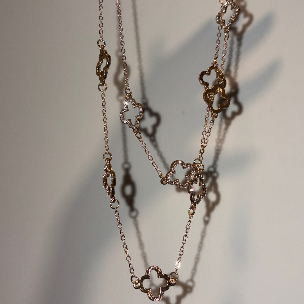 #60 Metal Gold and Rhinestone Clover Layered Necklace - Picture 3 of 3